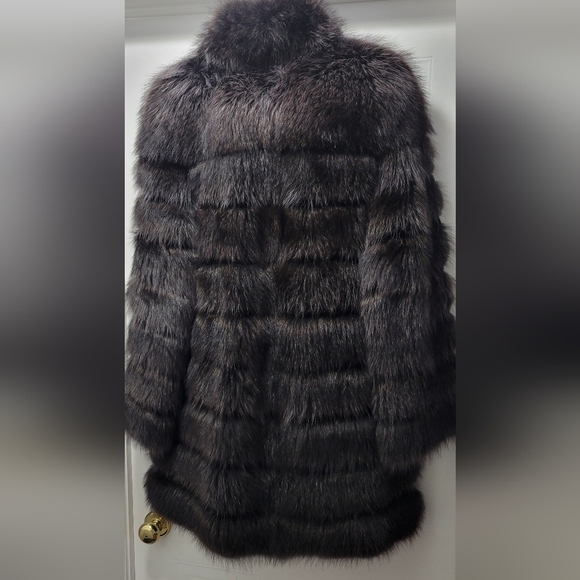Women's Beaver Coat with Layers and Leather - Picture 3 of 5